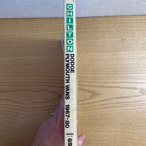 Chiltons Dodge Plymouth Vans 1967-80 Tune Up Guide Book #6934 Shop Manual Repair - Picture 3 of 5